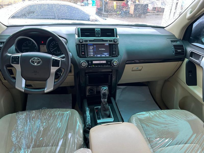 Thumbnail 4 of 2016 Toyota Land Cruiser Prado TXL